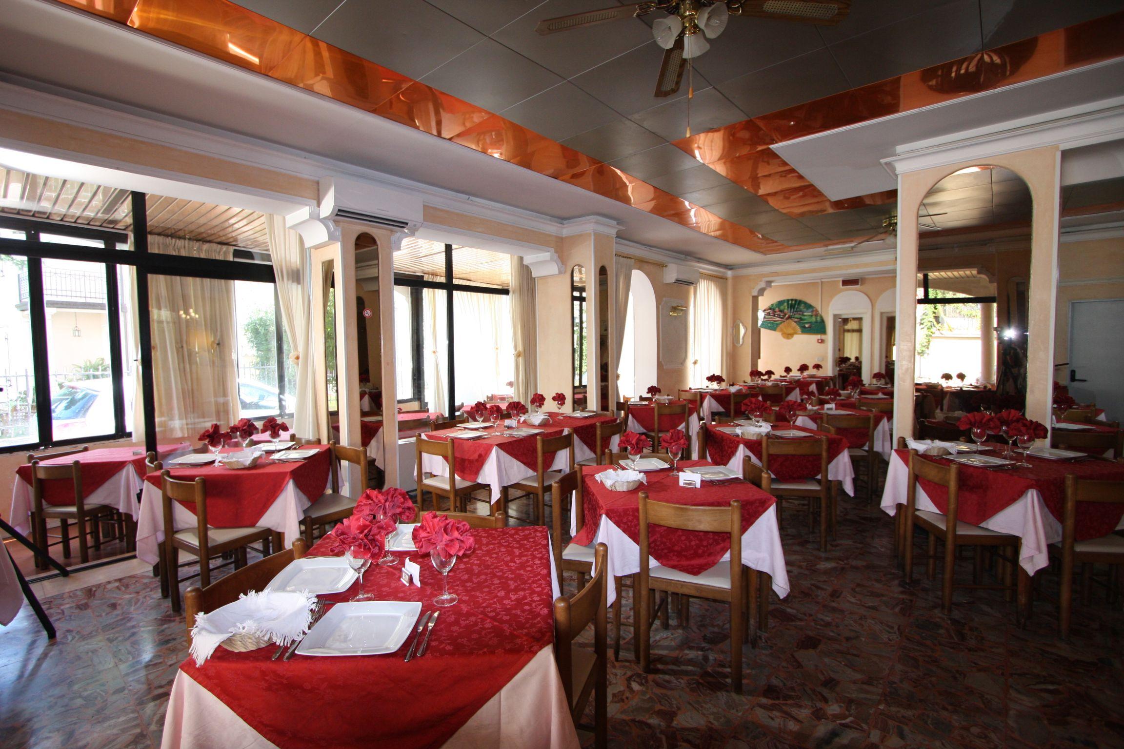 Hotel Britannia Rimini Marina Centro Экстерьер фото